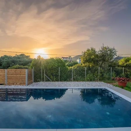 Villa Blue Private Stone Skala *