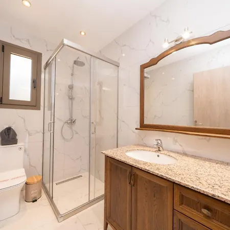 ヴィラ Blue Private Stone Skala *