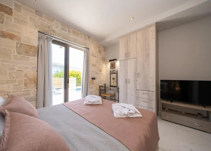 Blue Private Stone Skala Villa *