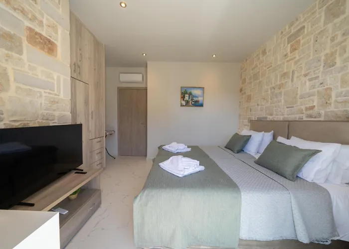 Blue Private Stone Skala Villa